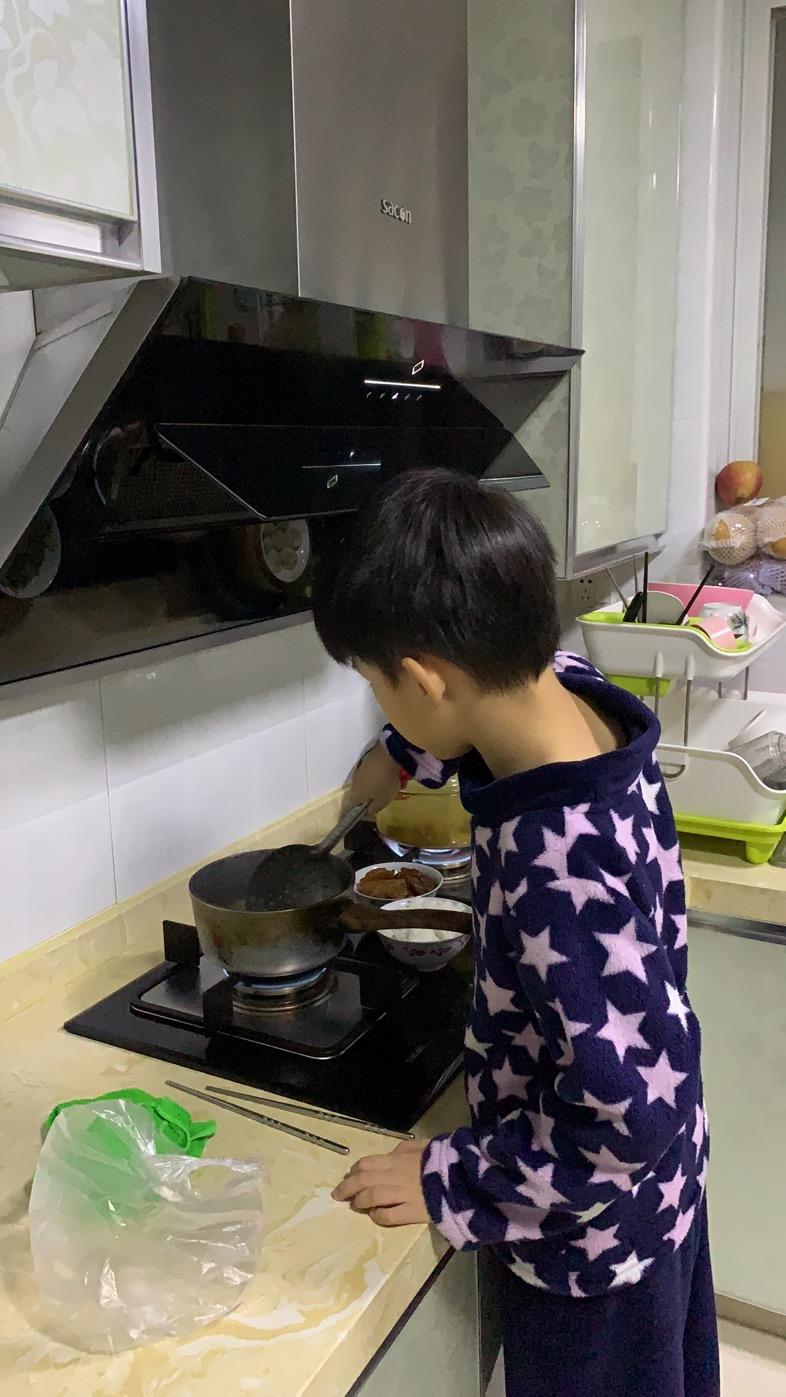 饶哲轩.jpg